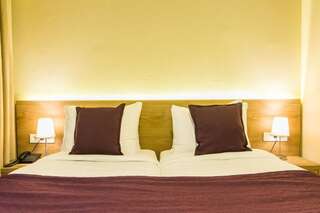Курортные отели Sairme Hotels & Resorts Саирме Трехместный номер с видом на горы-3